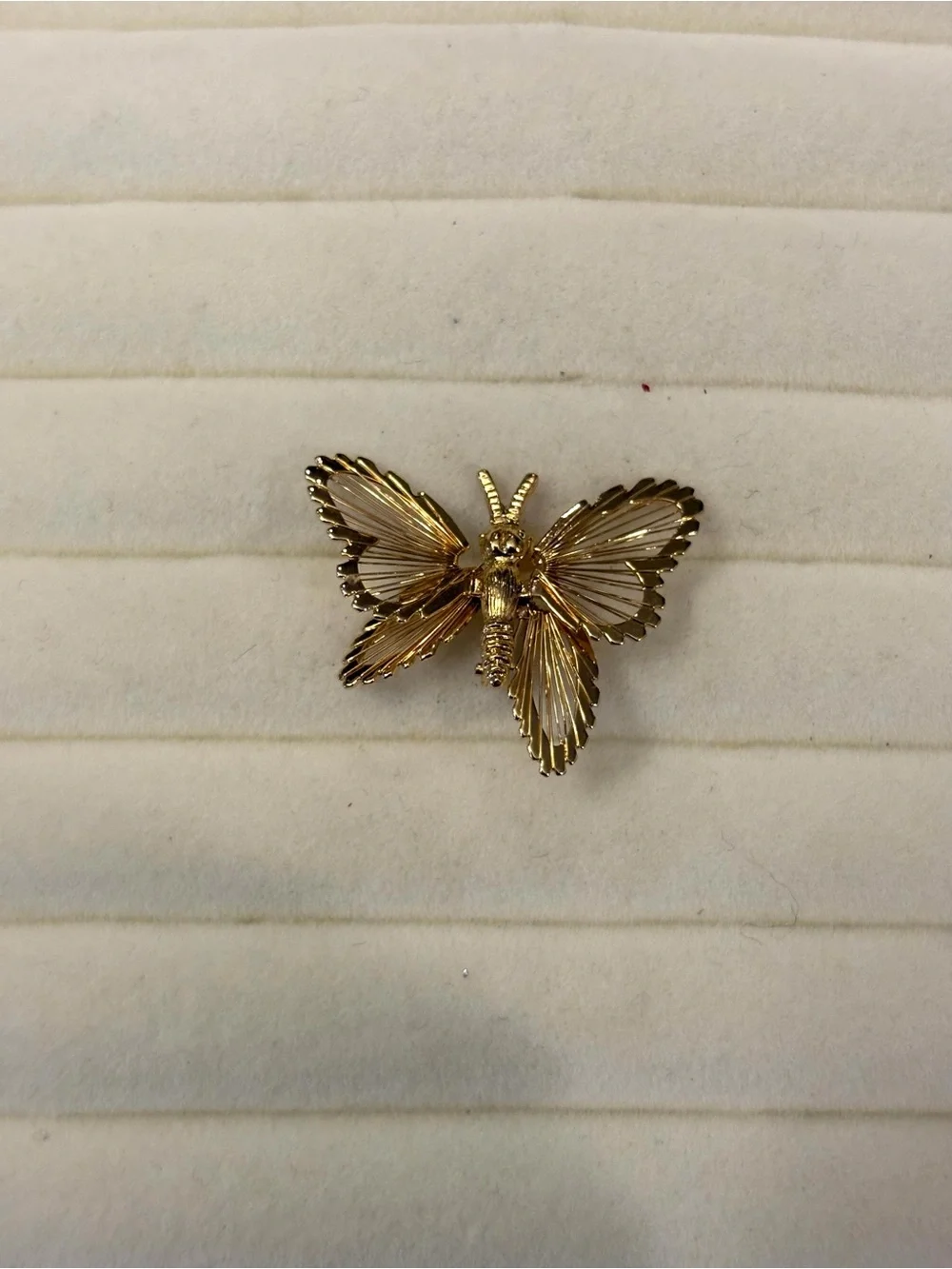 Monet Vintage Butterfly Moth Pin‎ Brooch Spinneret Gold Tone Signed Cottagecore